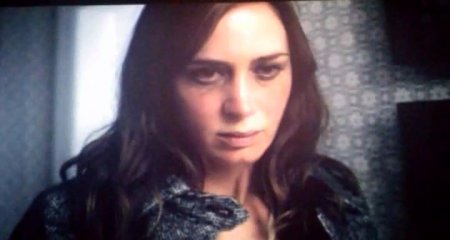 Девушка в поезде (2016)