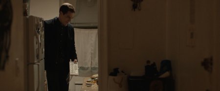 Бегущая от реальности (2016)