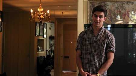 Американский призрак (2015)