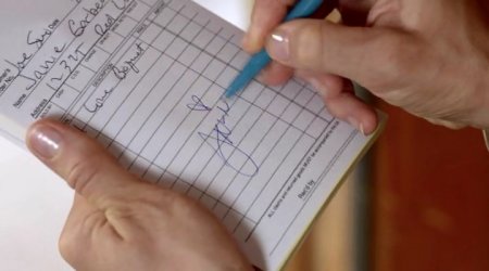 Требуется сосед (2015)