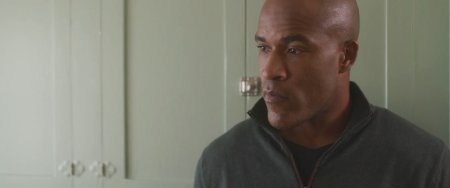 Под Личиной (2016)