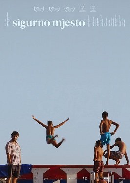 Фильм Безопасное место (2022)